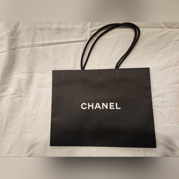 Hermes dior Chanel shopping bags - Picture 3 of 8